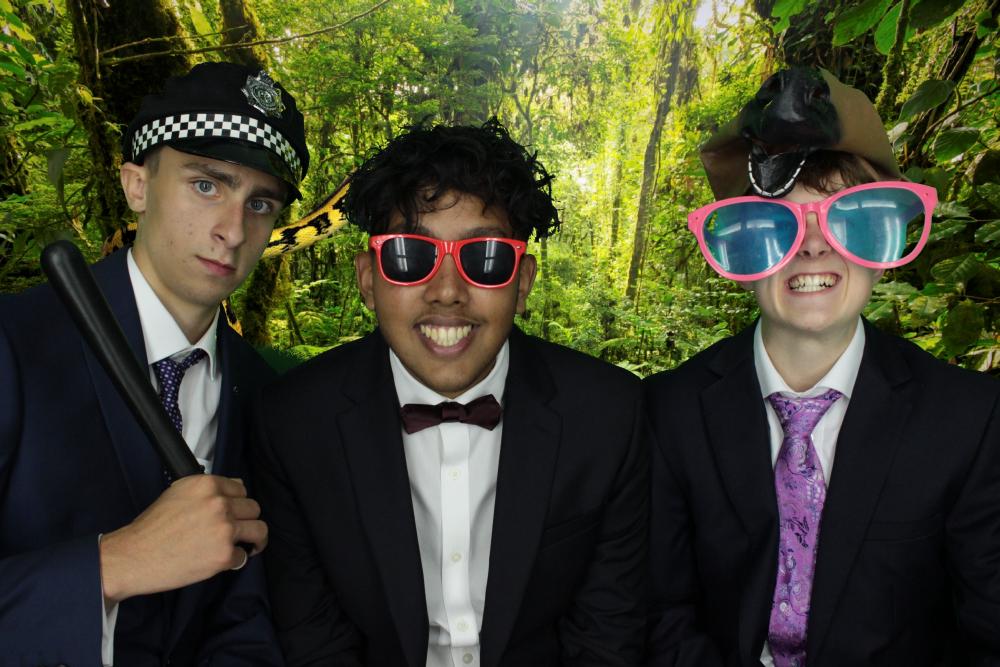 Christ School Prom | View more photos from the event at gallery.myphotoboothexperience.co.uk/u/MyPhotoBoothExperienceLtd/Christ-School-Prom